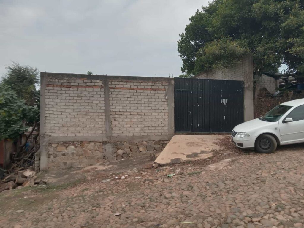 LOTE PORTON NEGRO – photo 1