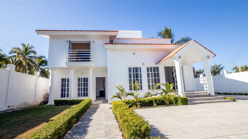 CASA BLANCA – photo 1