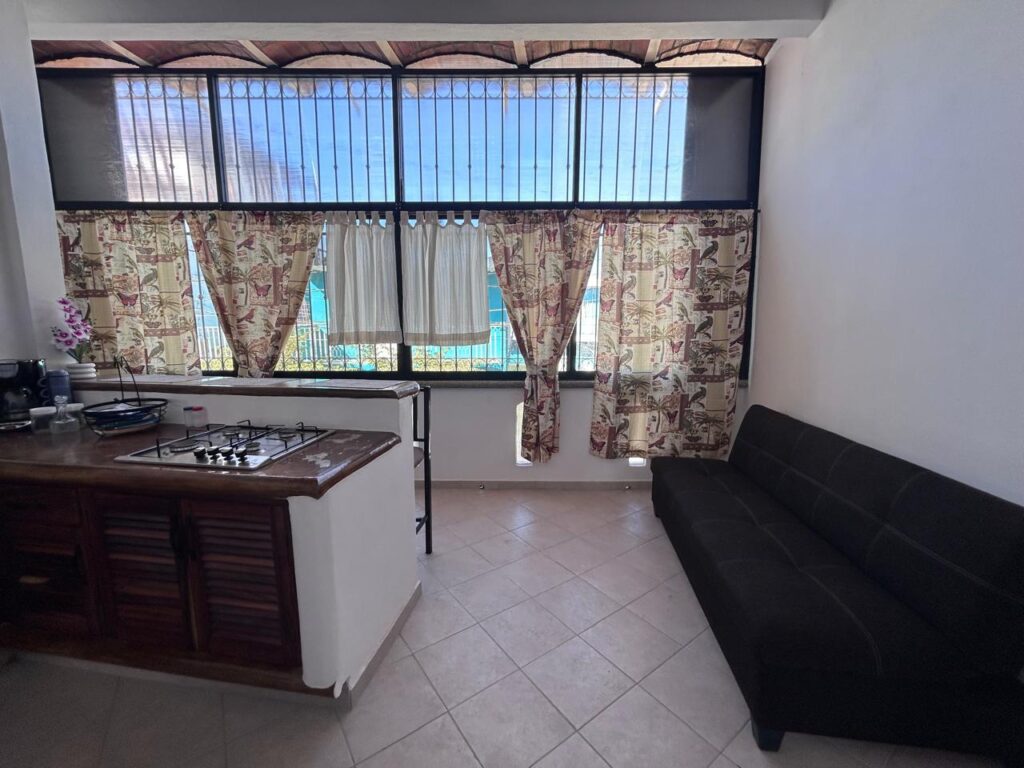 BUNGALOWS CORAL CREST UNIT 3 – photo 1