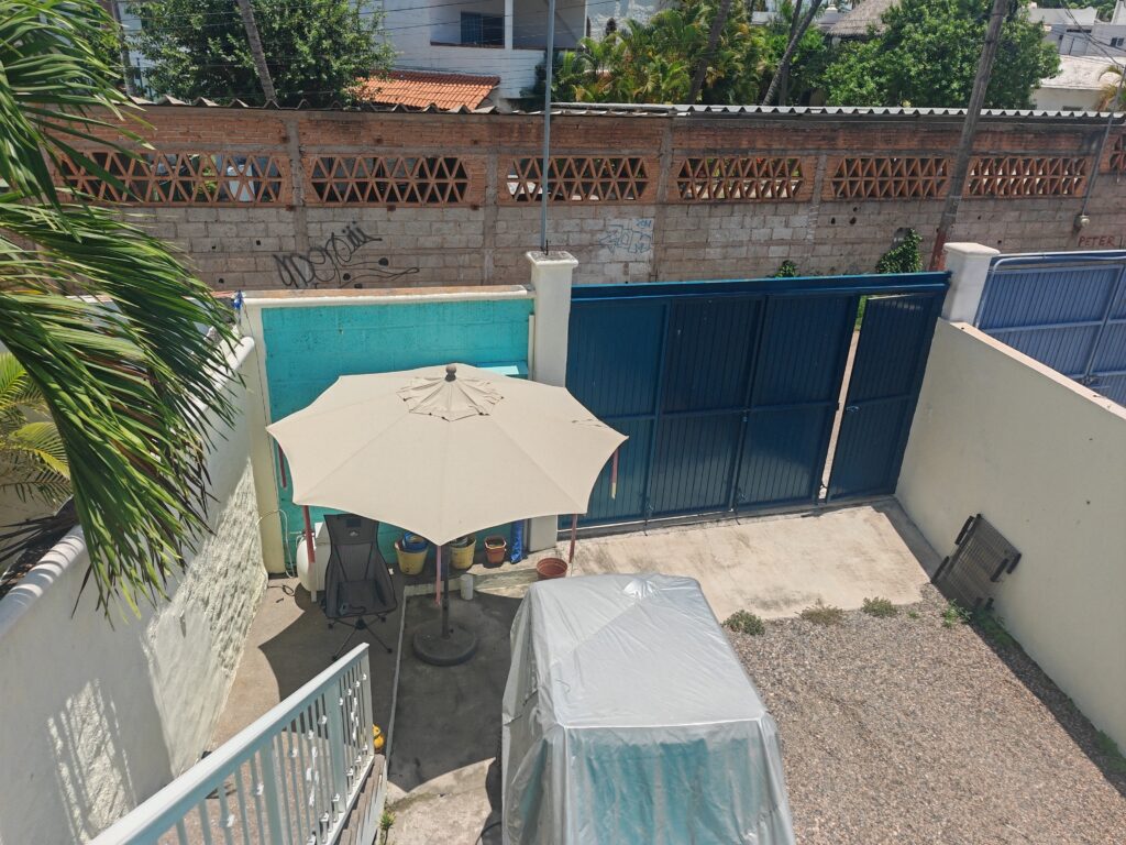 CASA UNIVERSIDAD – photo 1